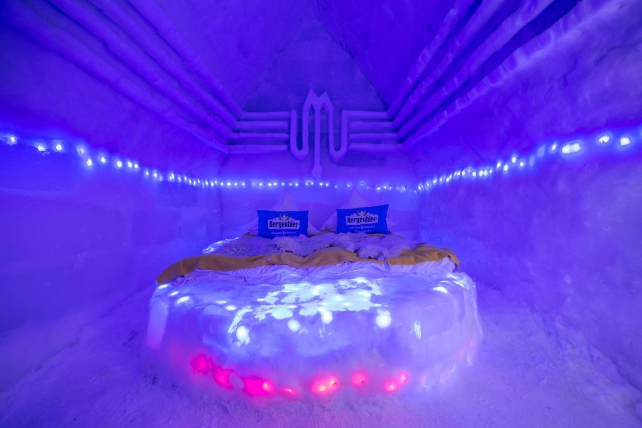 Hotel Of Ice Transylvania *